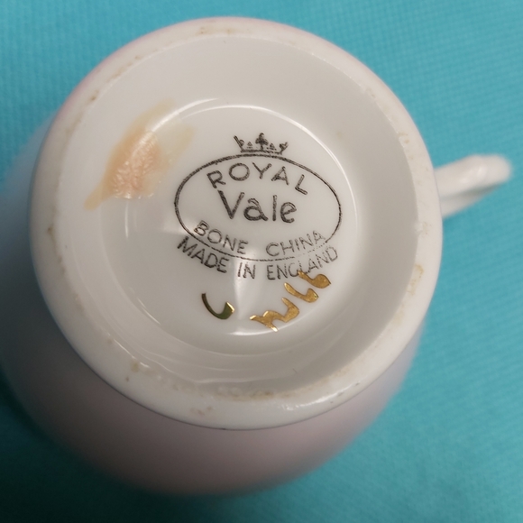 🫖 Royal Vale Cup & Saucer - Picture 5 of 8